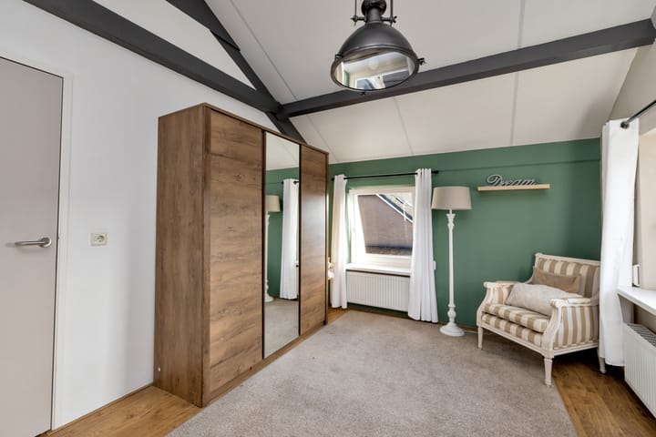 Foto 27 van Oosterstraat 42