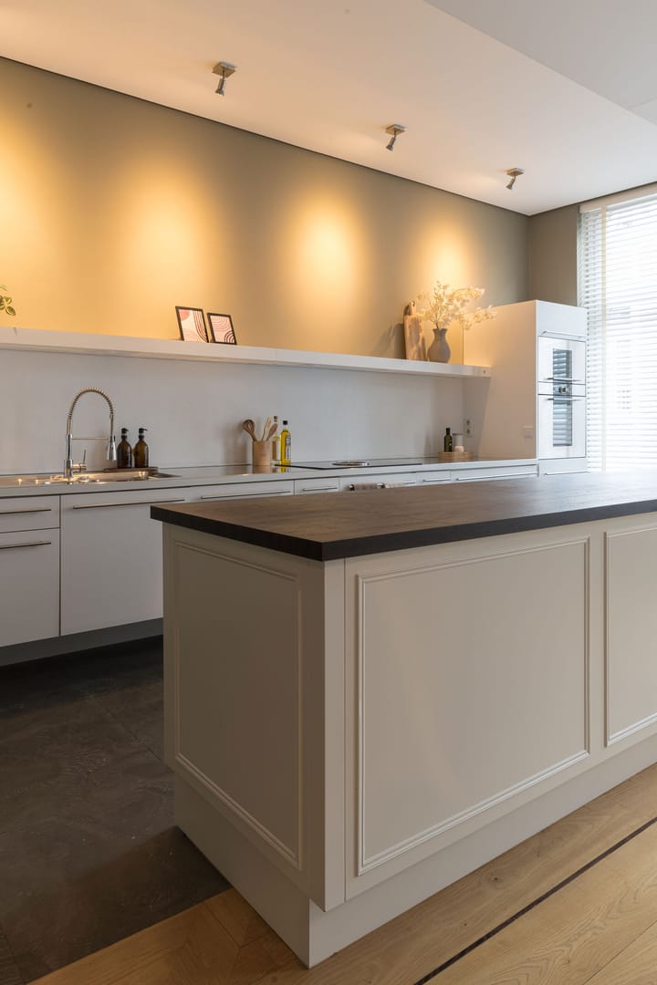 Foto 10 van Helmstraat 2-B02