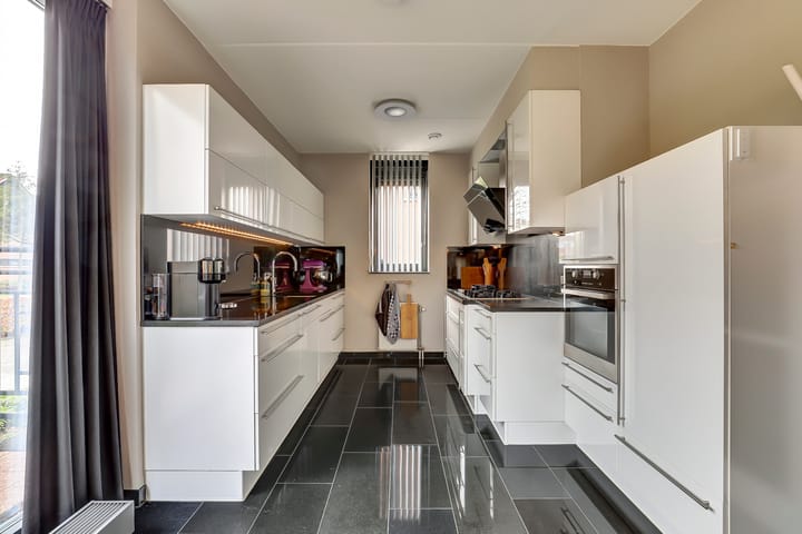 Foto 11 van Kanaaljuffer 2