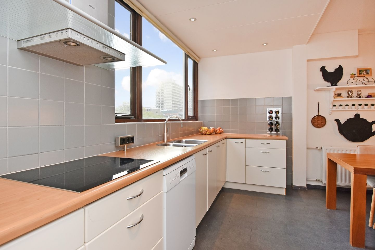 Foto 29 van Sirtemastraat 327