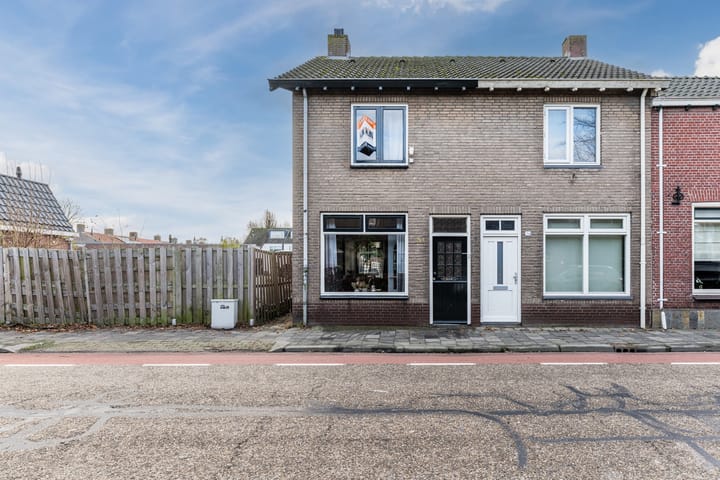 Foto 1 van Dorpsstraat 34