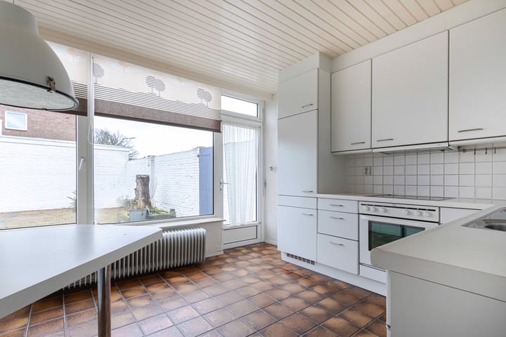 Foto 16 van Pastoor Arnold Somyasingel 15