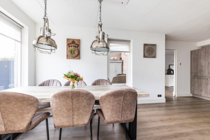 Foto 23 van Adolf van Nassaustraat 12