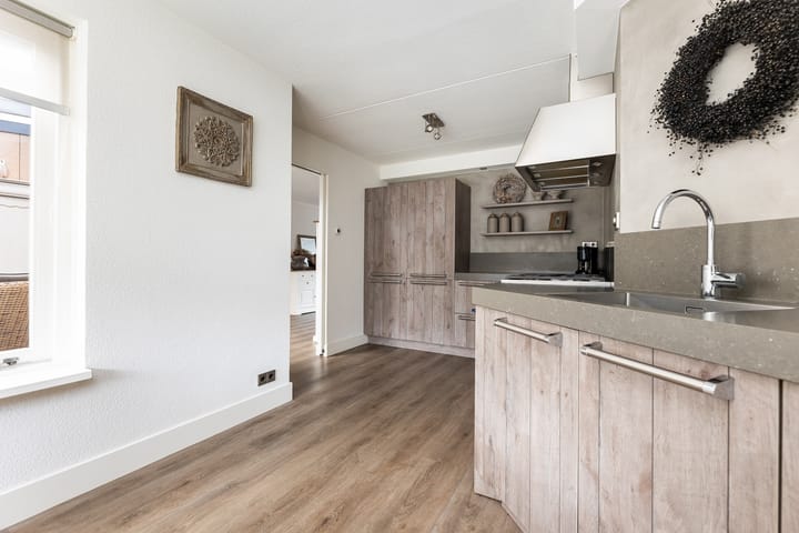 Foto 24 van Adolf van Nassaustraat 12