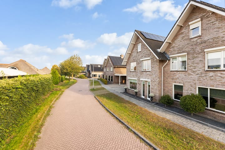 Foto 42 van Adolf van Nassaustraat 12