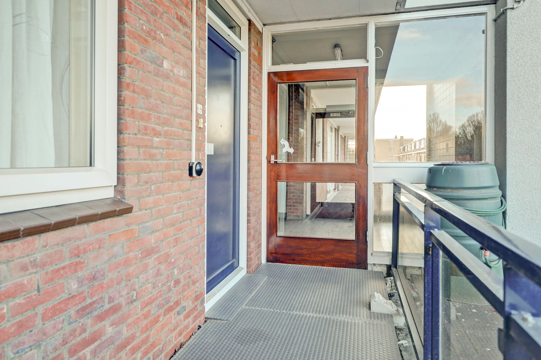 Foto 9 van Roosstraat 16