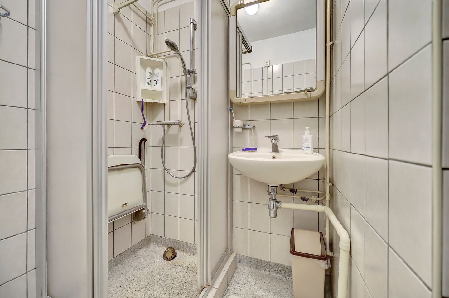 Foto 35 van Roosstraat 16