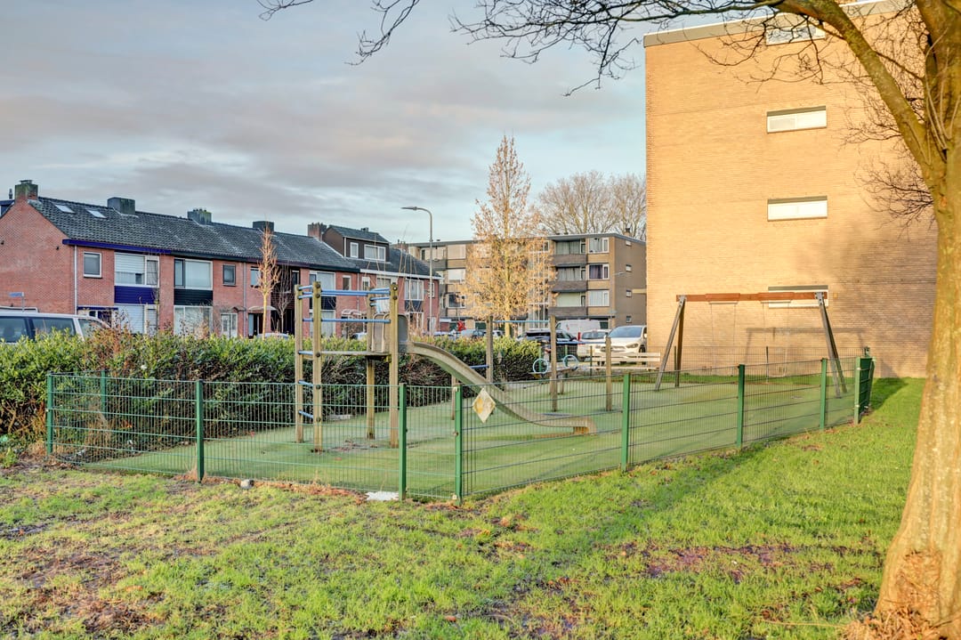 Foto 43 van Roosstraat 16