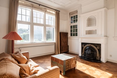 Oranjeplein 1 secondary image