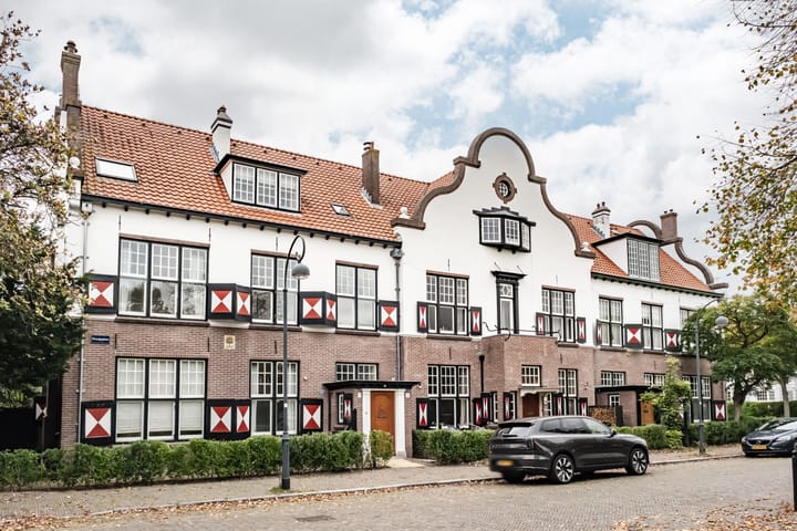 Photo 5 of Oranjeplein 1