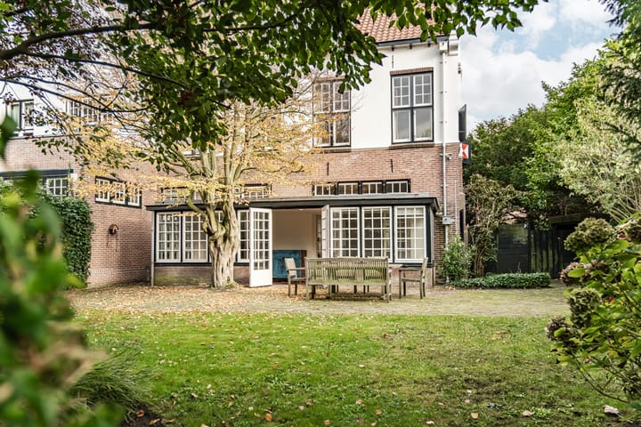 Foto 26 van Oranjeplein 1