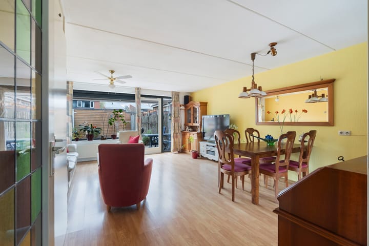 Photo 2 of Groentelaan 9