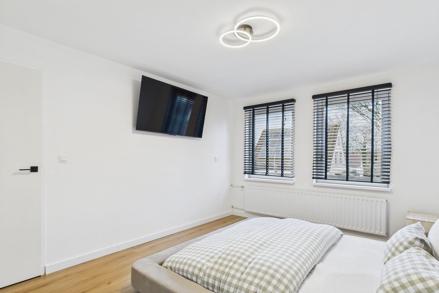 Photo 20 of Ruysdaelstraat 9