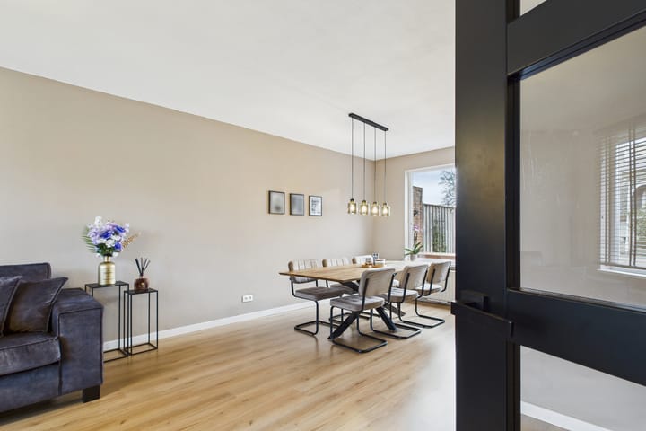 Foto 8 van Ruysdaelstraat 9