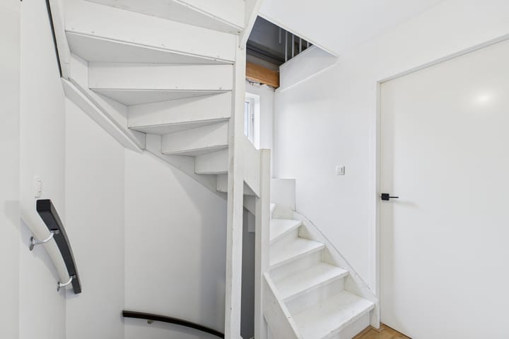 Foto 27 van Ruysdaelstraat 9