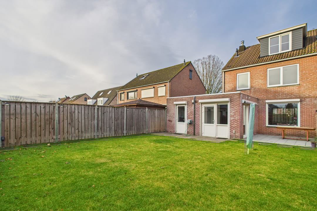 Photo 32 of Ruysdaelstraat 9