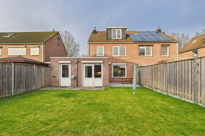 Foto 35 van Ruysdaelstraat 9