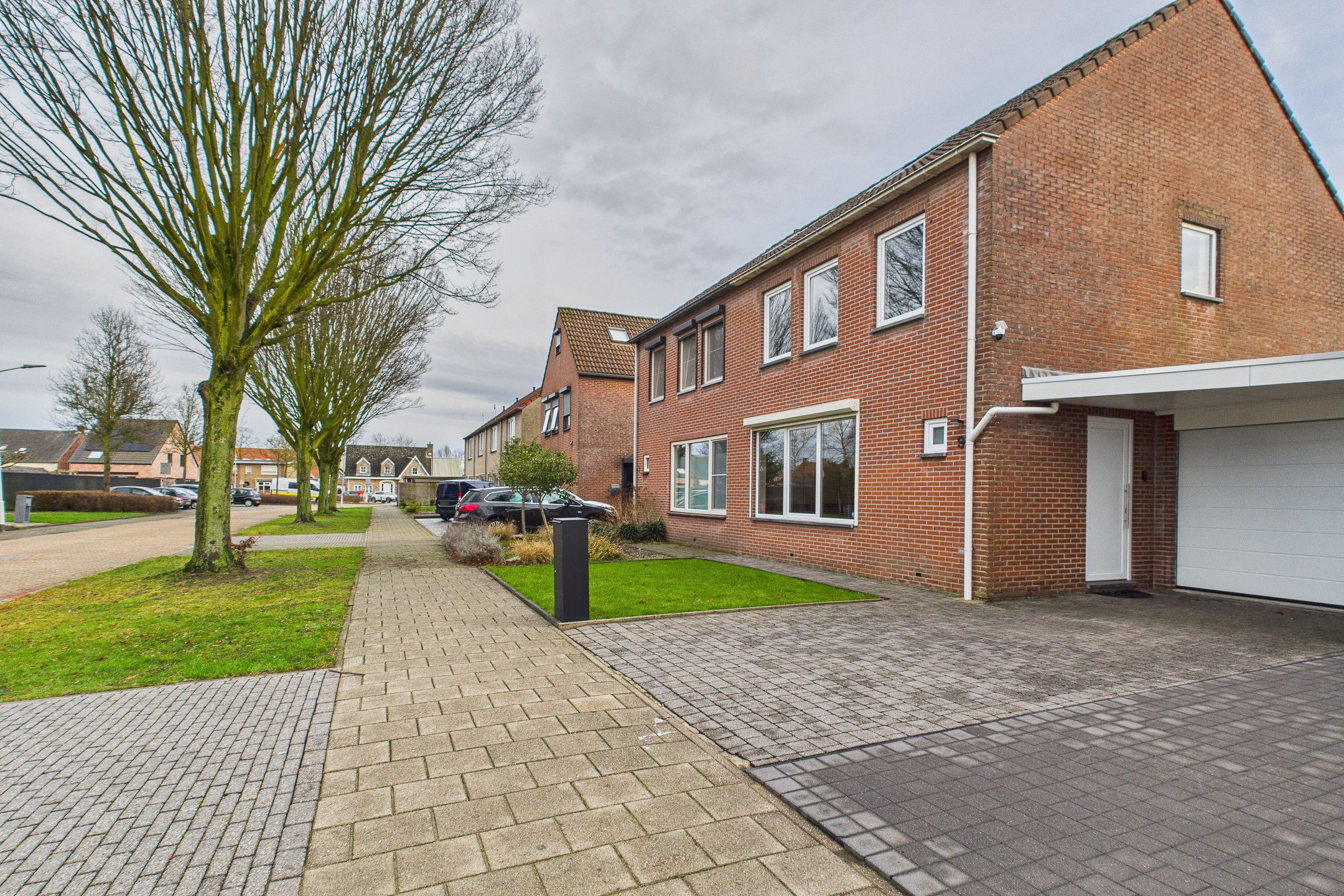 Photo 36 of Ruysdaelstraat 9