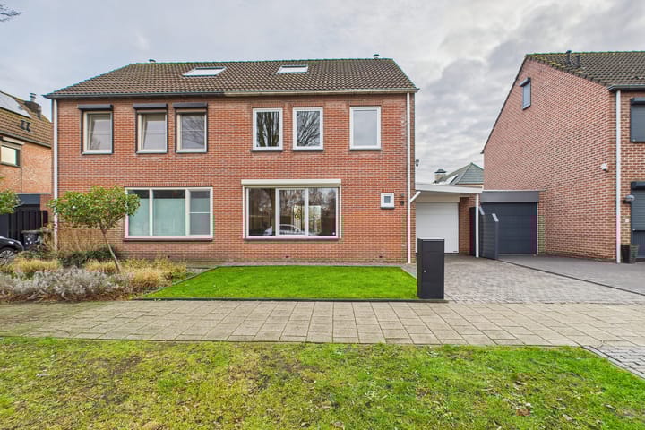 Foto 38 van Ruysdaelstraat 9