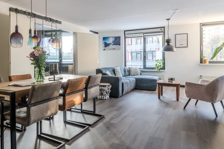 Photo 2 of Valkenaerhof 63