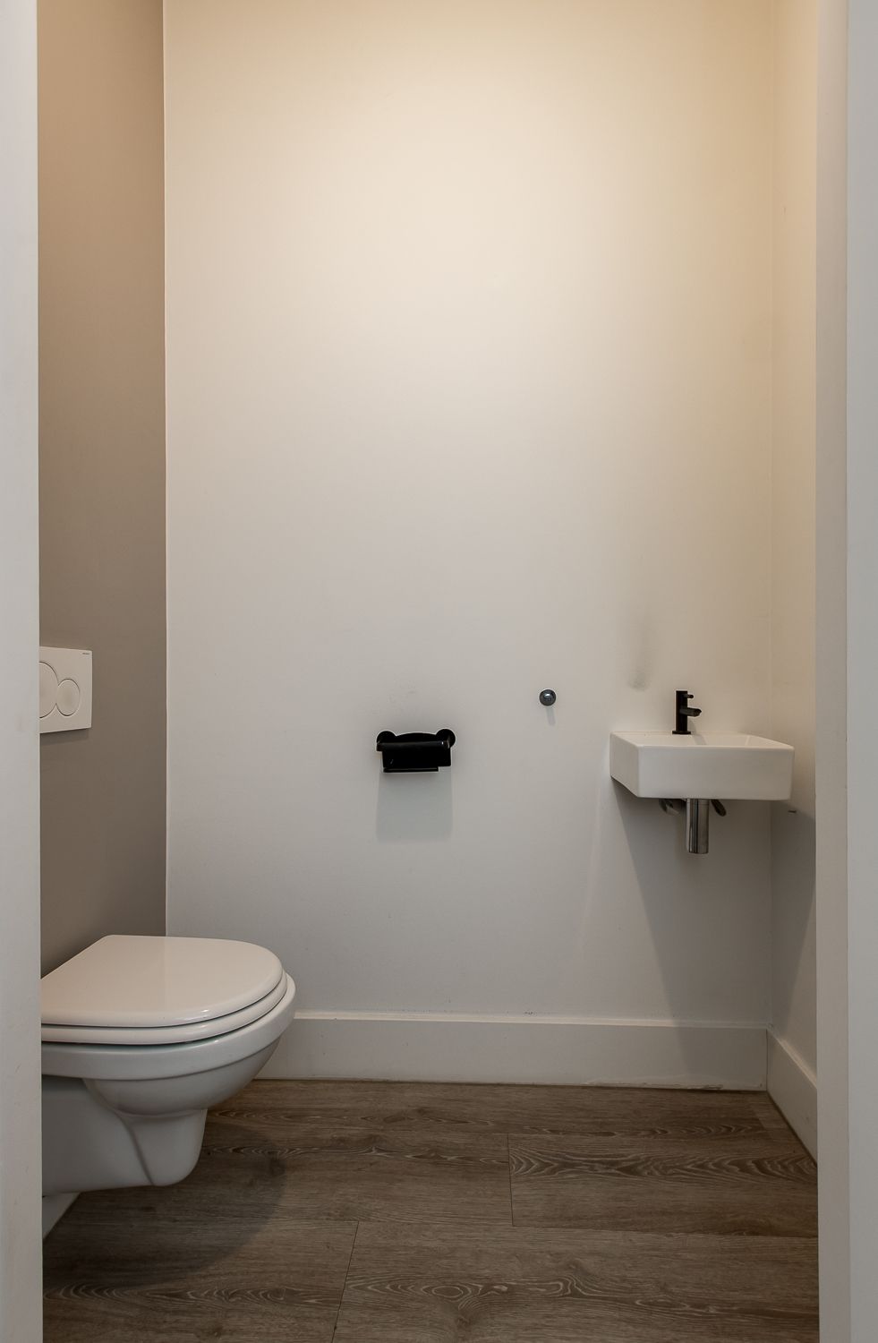 Foto 9 van Eekbrouwersweg 6-B