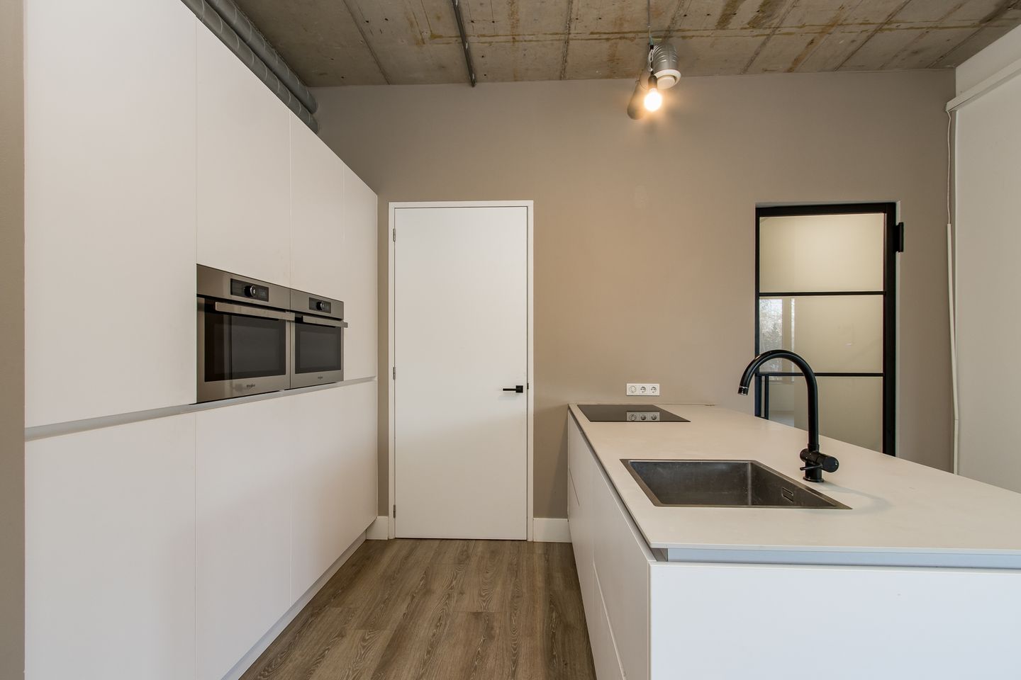 Foto 19 van Eekbrouwersweg 6-B