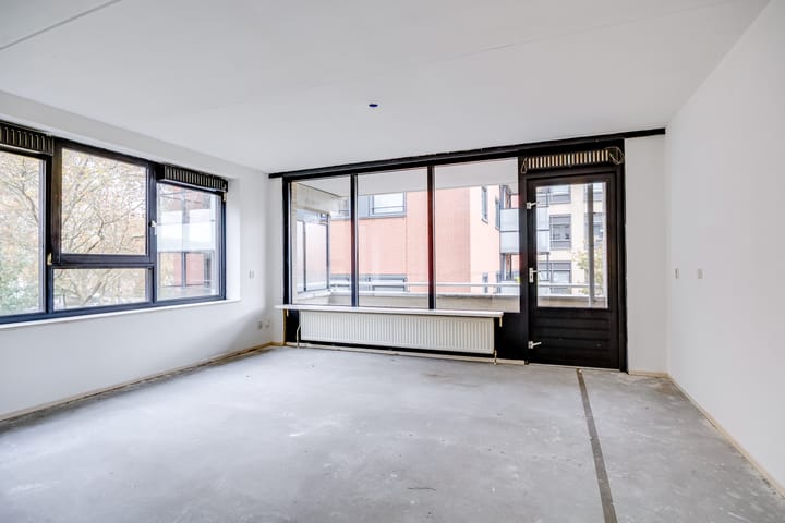 Photo 2 of Linschotensingel 1-CA