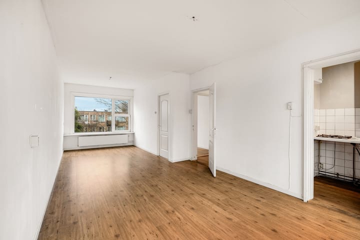 Photo 4 of Belgischestraat 38-C