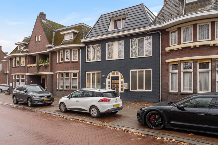 Foto 6 van Julianalaan 6