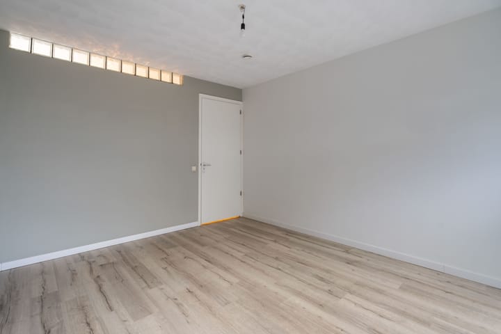 Foto 18 van Julianalaan 6