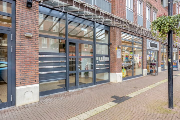 Photo 2 of Burgemeester Ruttenplein 308