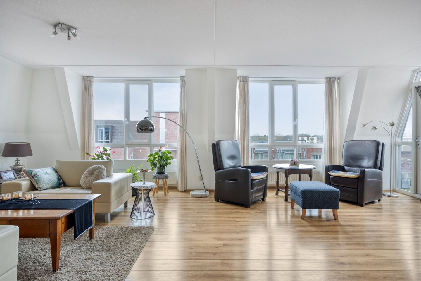 Photo 4 of Burgemeester Ruttenplein 308