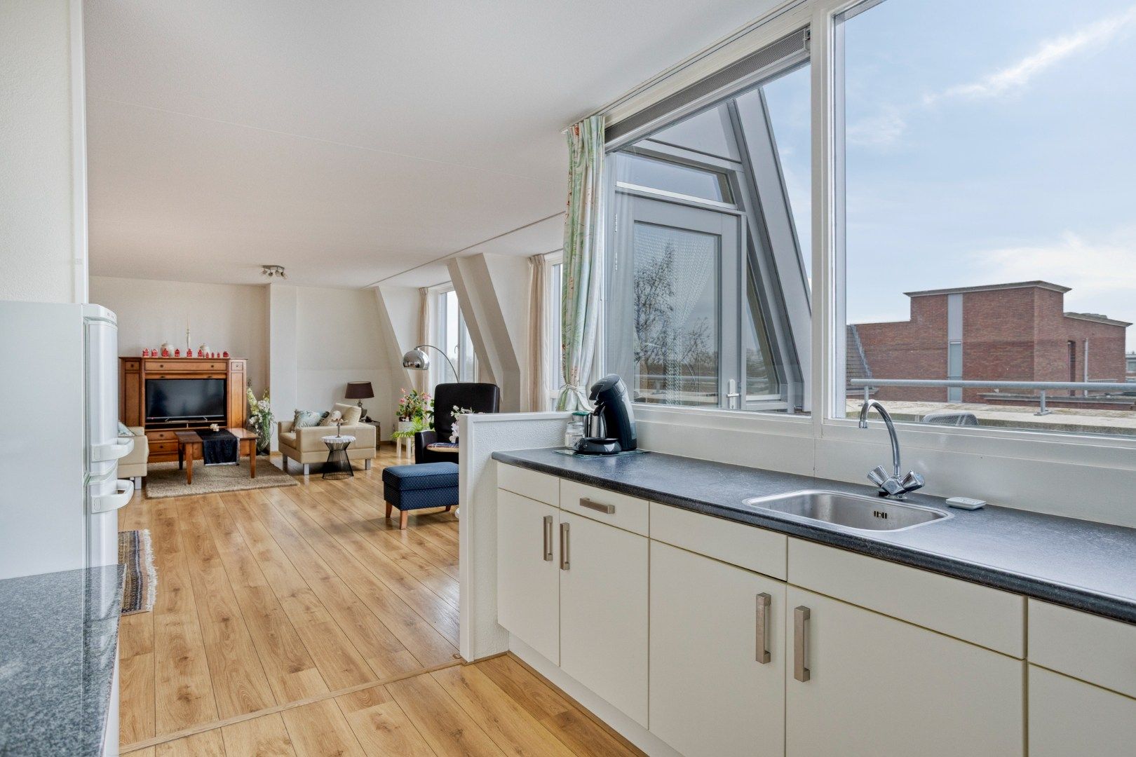 Photo 9 of Burgemeester Ruttenplein 308