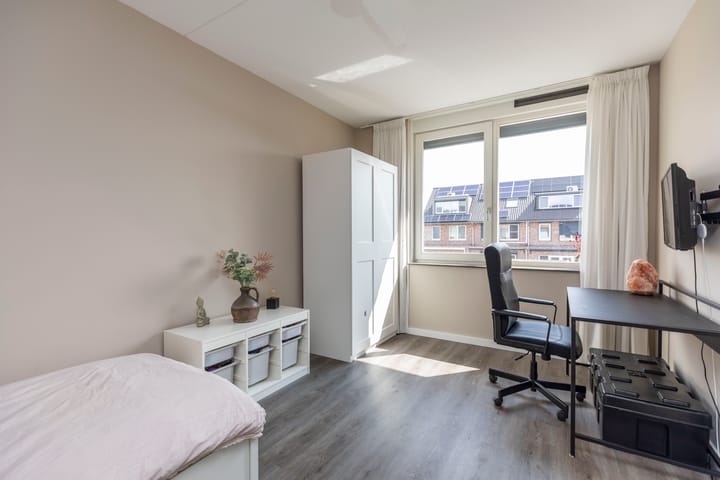 Foto 29 van Helenapolder 21