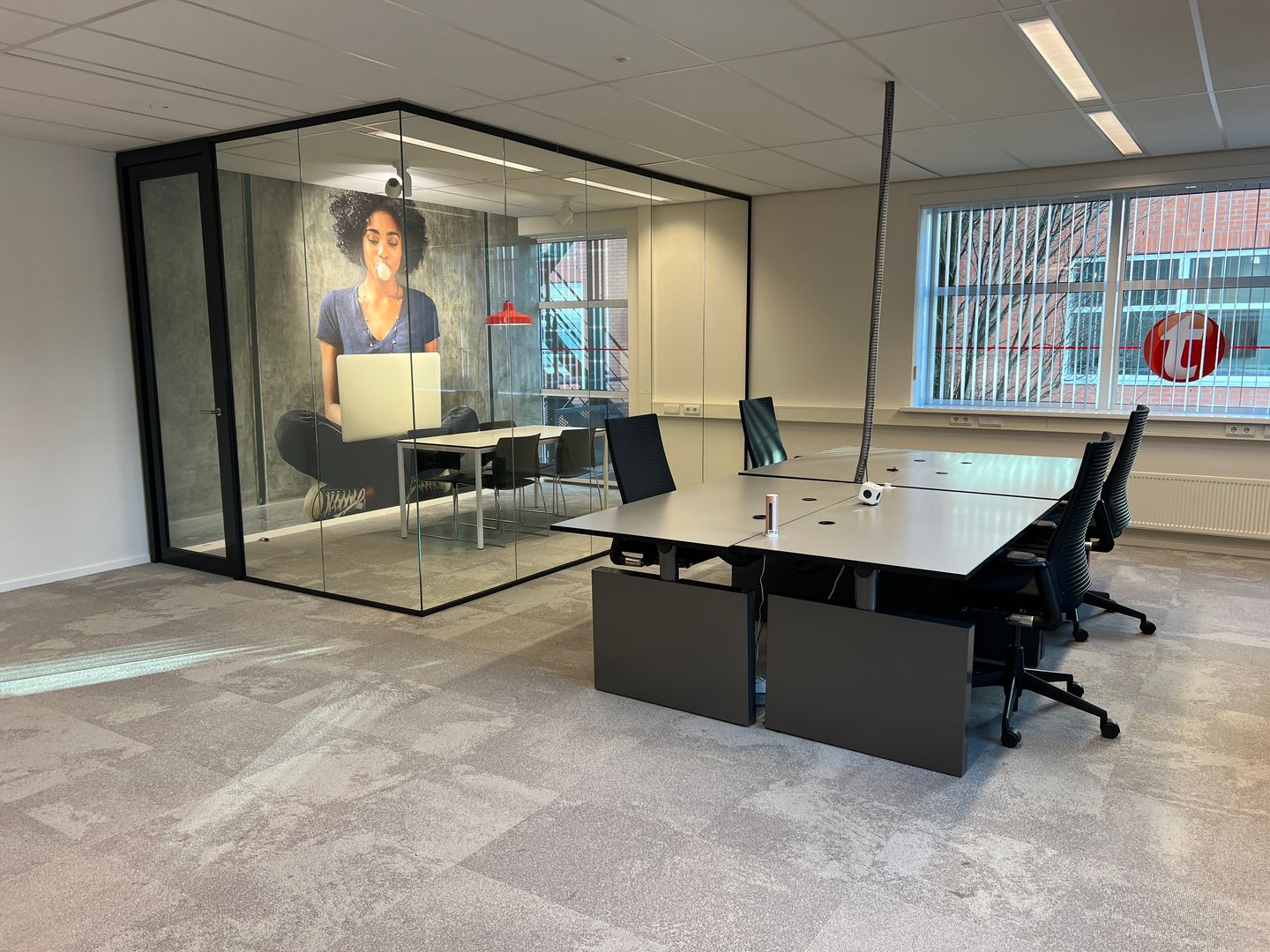 View photo 1 of Keesomstraat 38