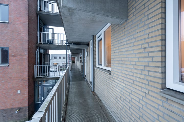 Photo 8 of Staalstraat 106