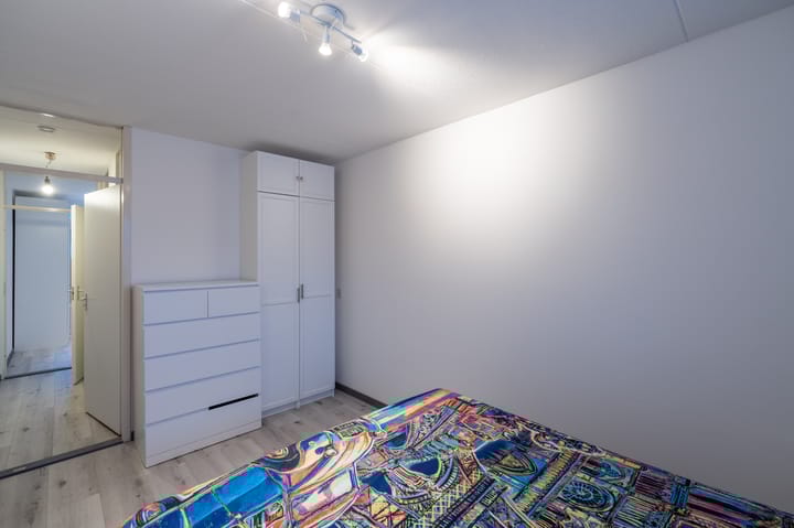 Photo 23 of Staalstraat 106