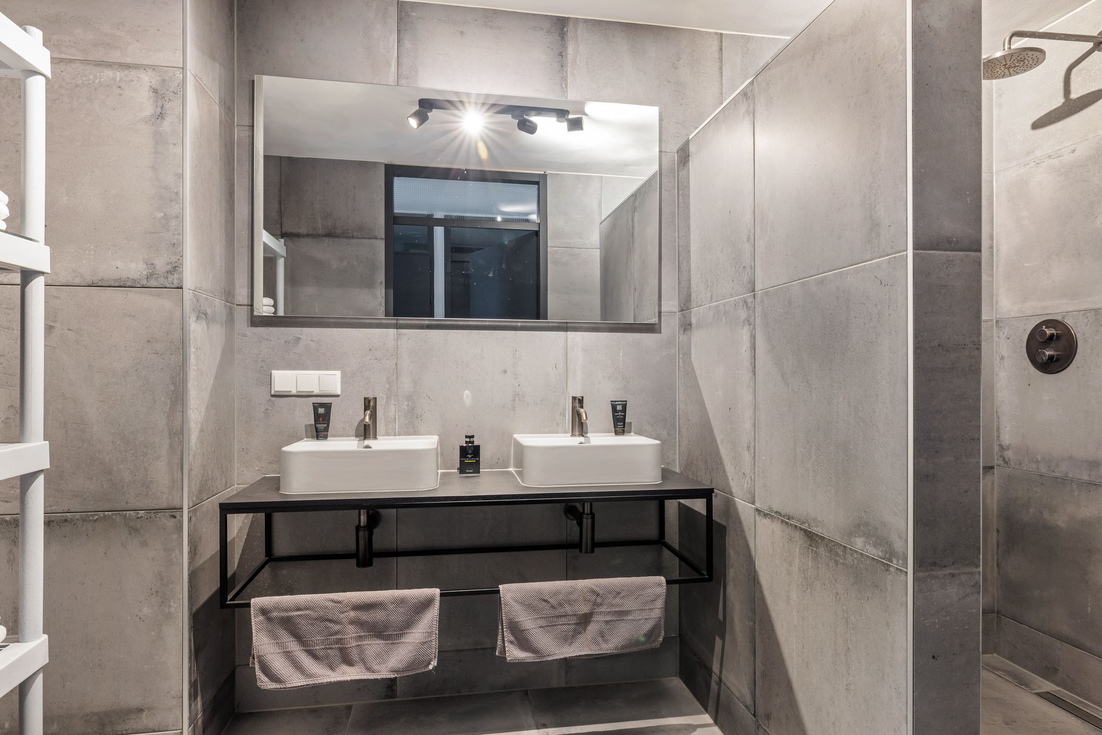 Foto 24 van Romkeslaan 10