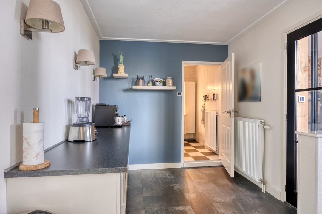 Photo 11 of Waalbandijk 28