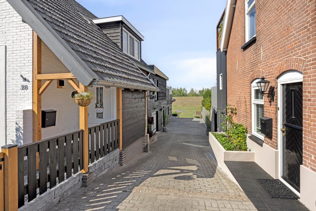 Photo 53 of Waalbandijk 28