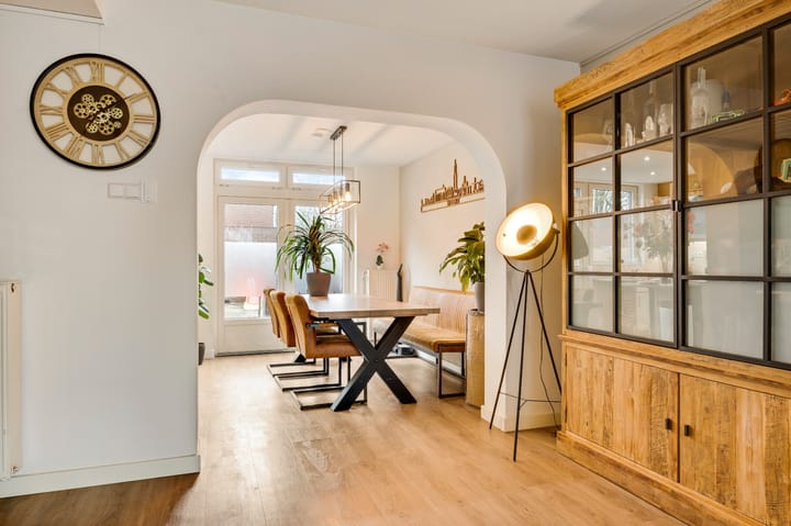 Foto 14 van Anna van Saksenstraat 14