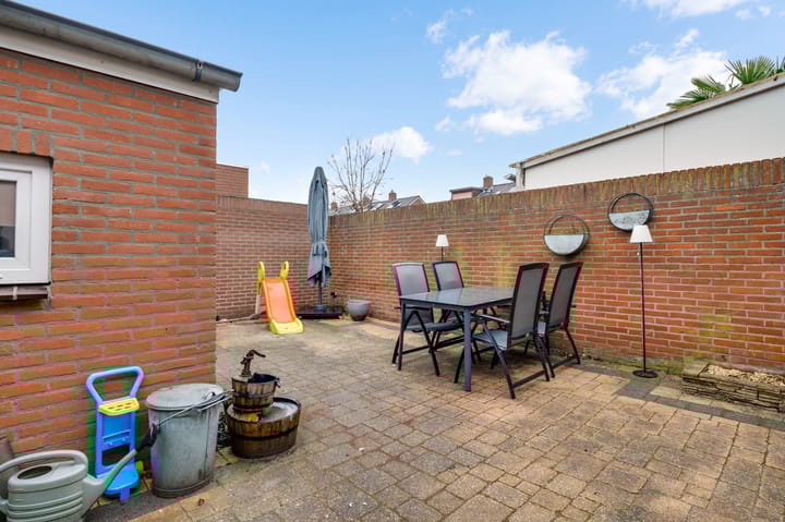 Foto 32 van Anna van Saksenstraat 14