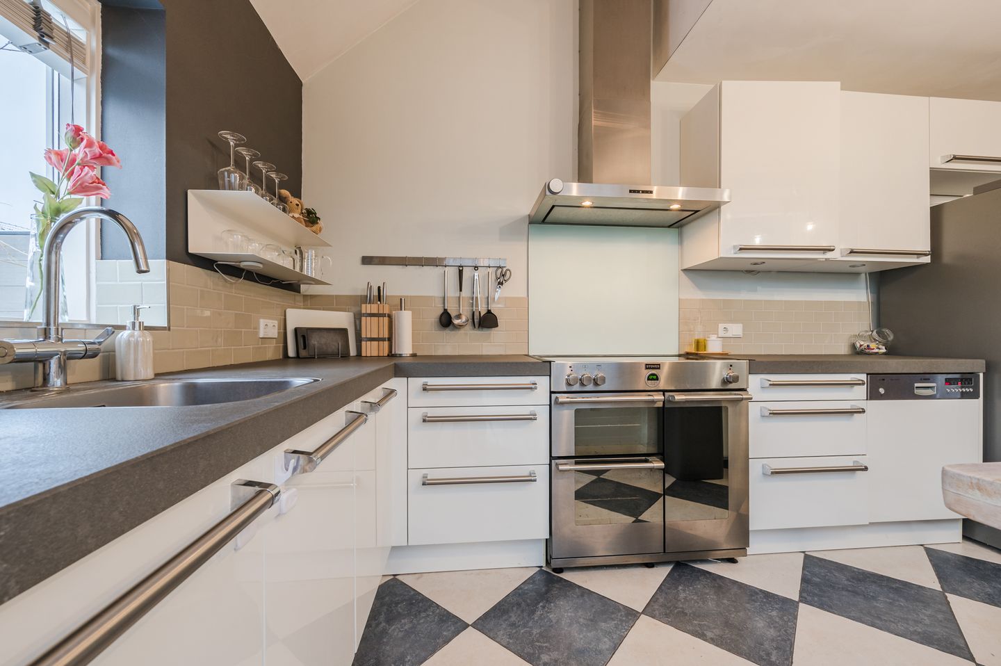 Foto 14 van Zonnedauw 18