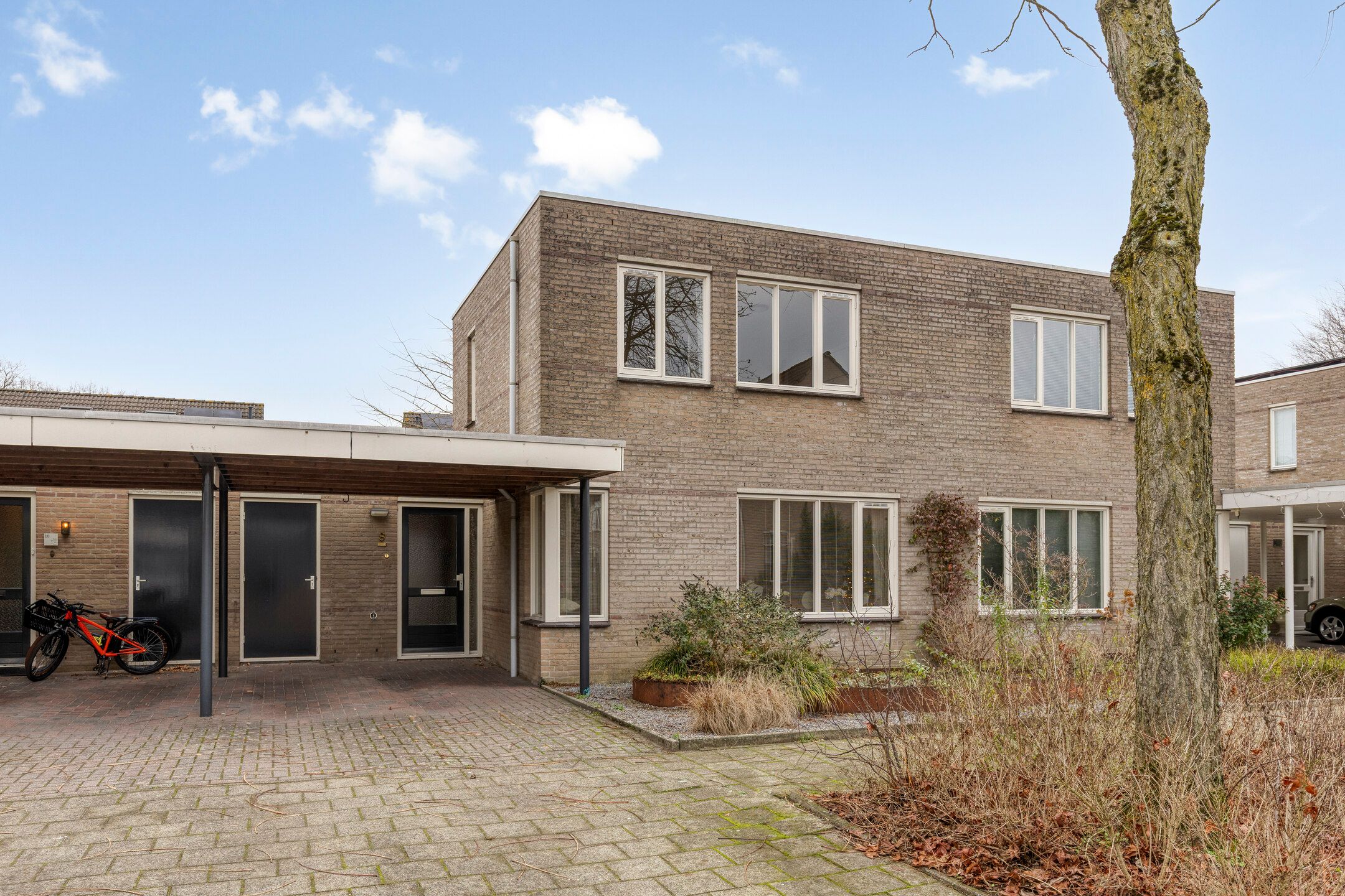 Buying a house in The Netherlands., Plevier 8