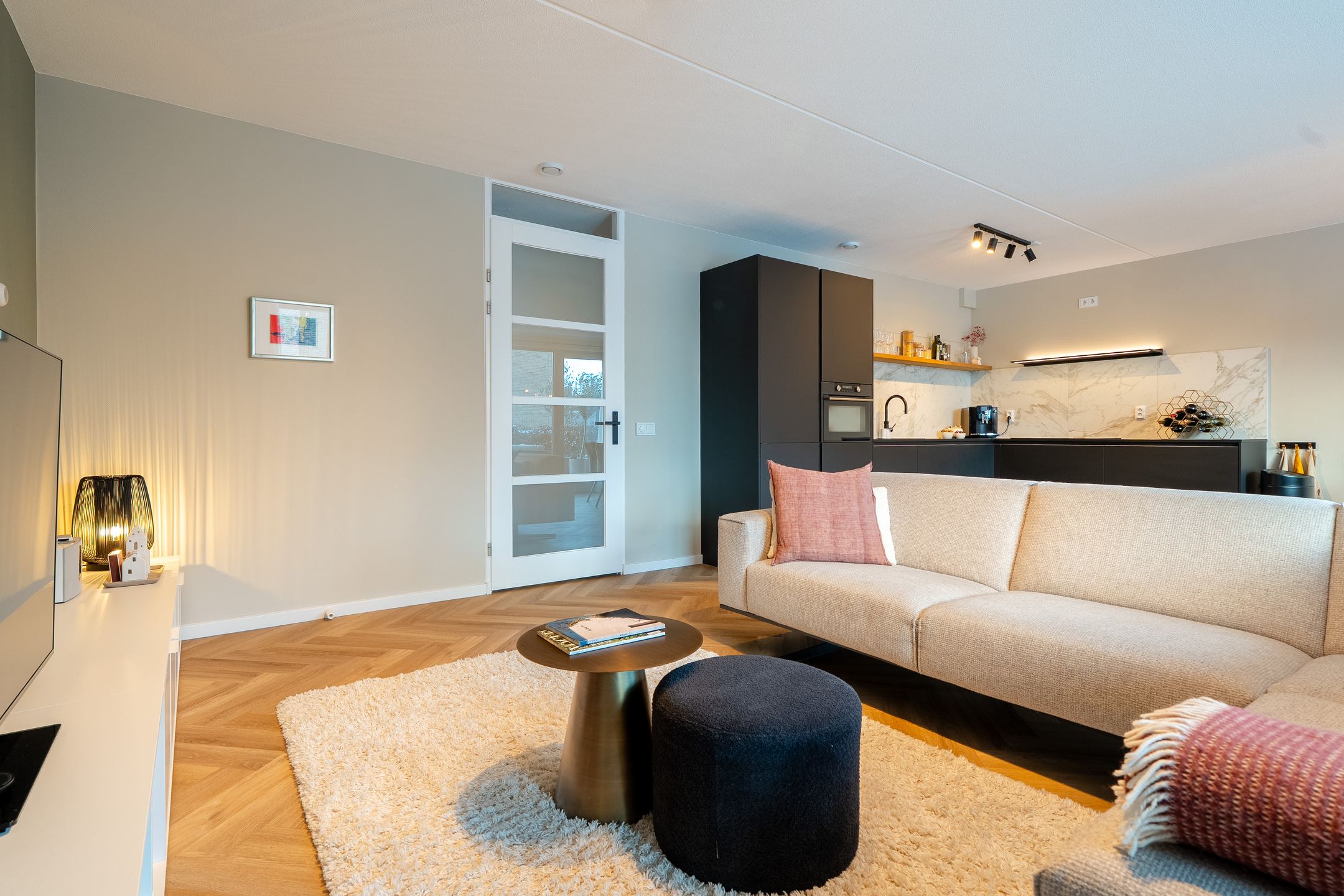 Foto 24 van Verlengde Meeuwerderweg 25