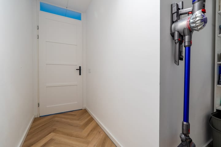 Photo 42 of Verlengde Meeuwerderweg 25