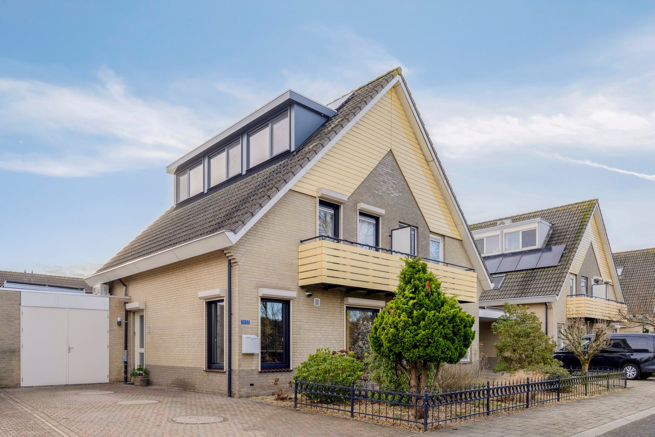Buying a house in The Netherlands., Saltshof 3252