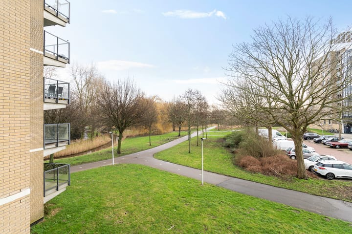 Photo 16 of Zuster Meijboomstraat 115