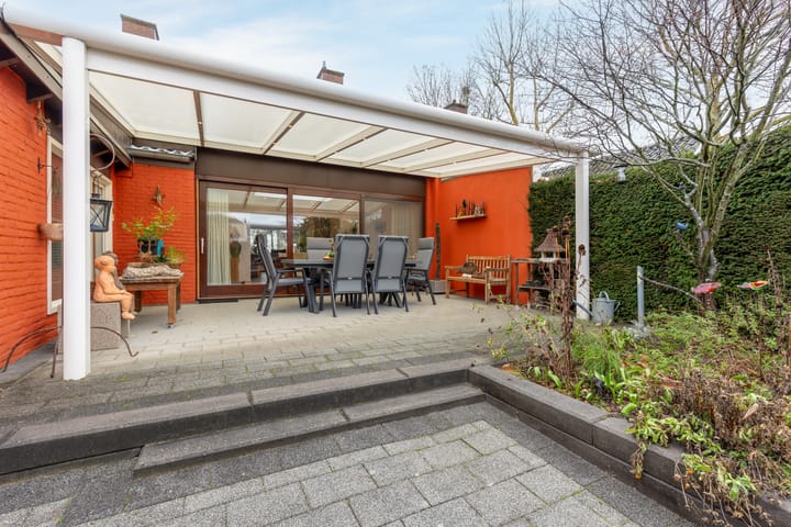 Foto 30 van Mgr. Claessensstraat 20