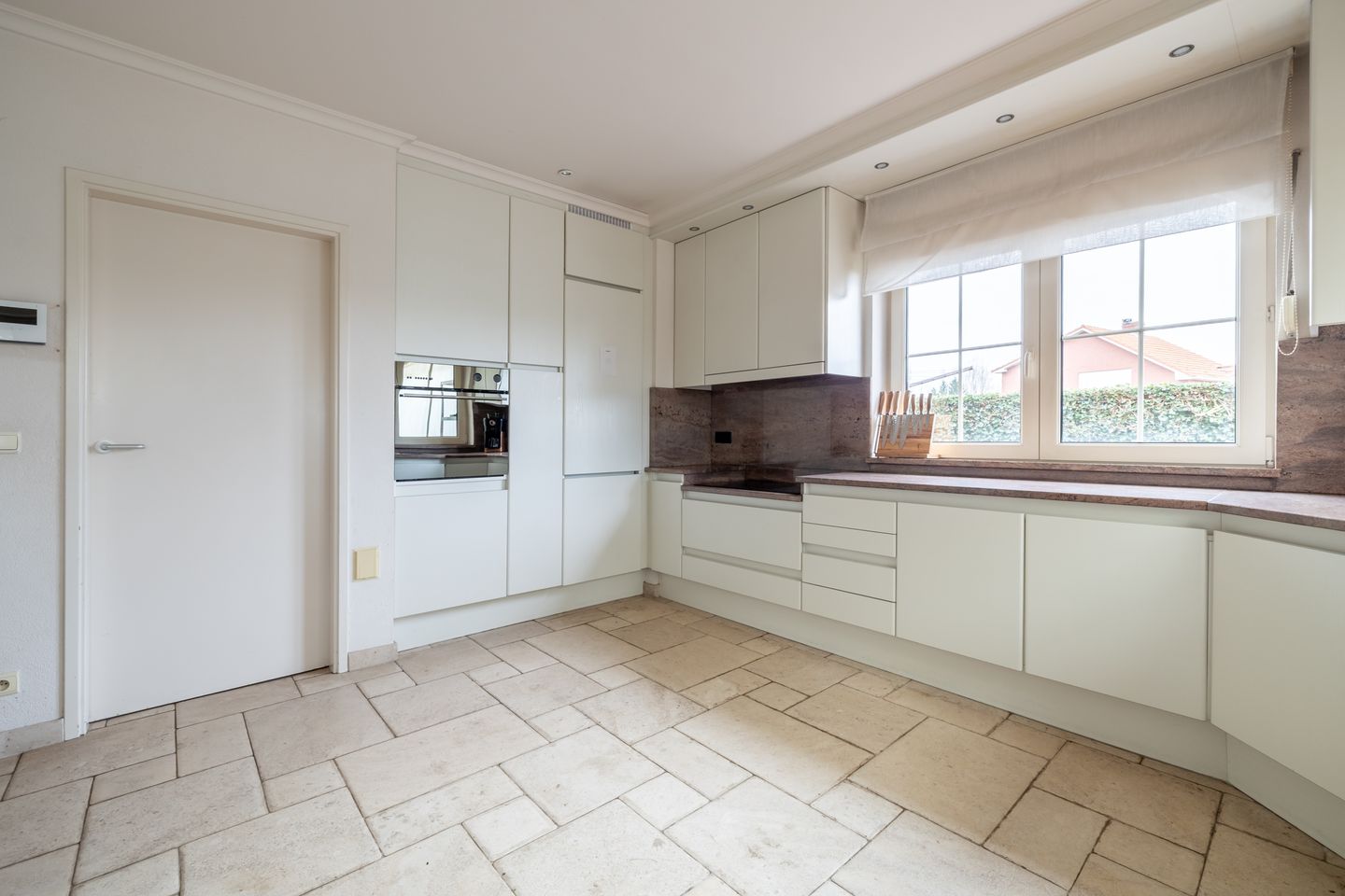 Foto 10 van John Lijsenstraat 12a